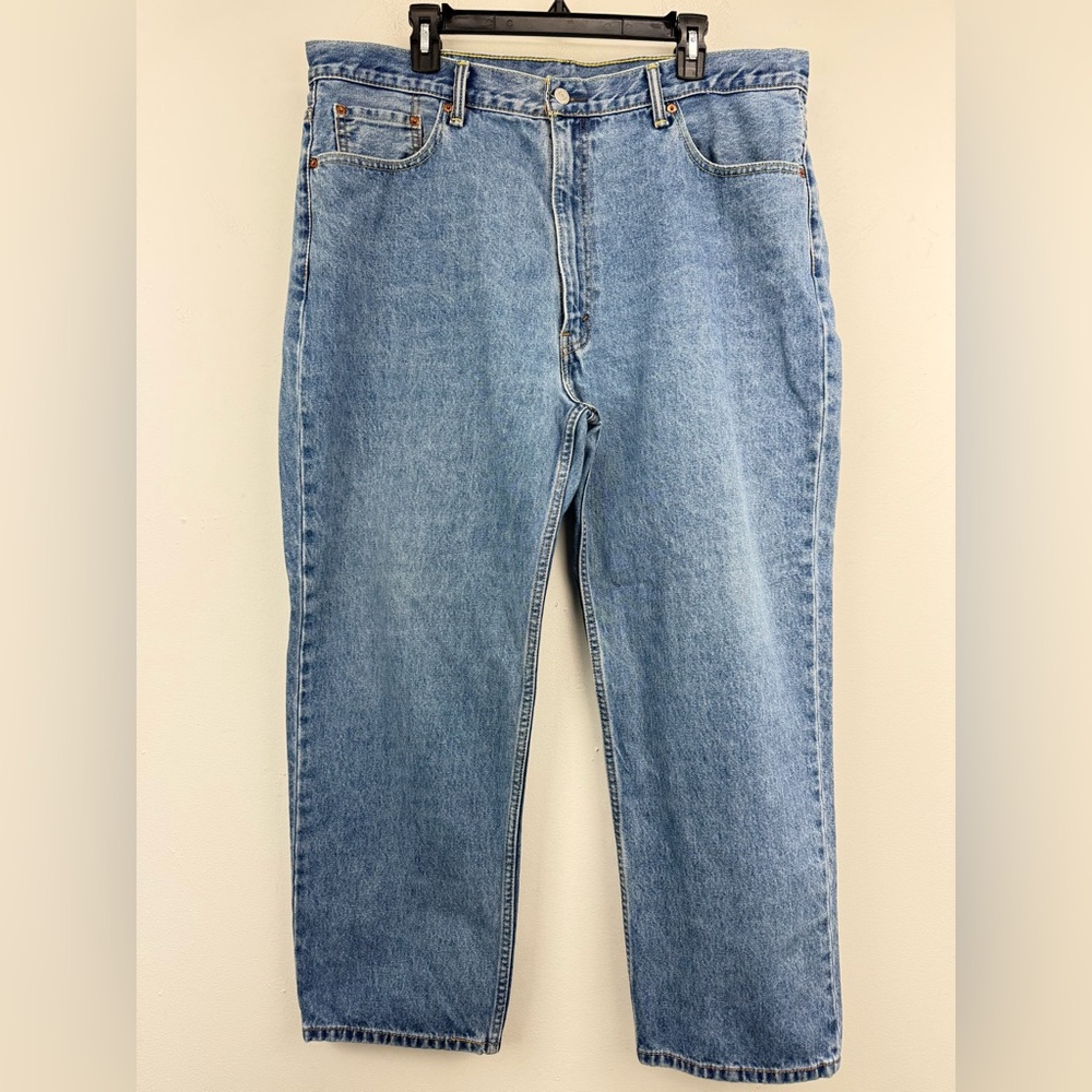 Levi’s 550 size 42x29 Men’s Blue Denim Relaxed Fit Tapered Leg Jeans